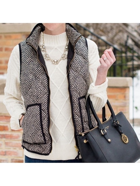 J. Crew Factory Jackets & Blazers - J. Crew Herringbone Zip Up Quilted Classic Vest Women's Size XSmall